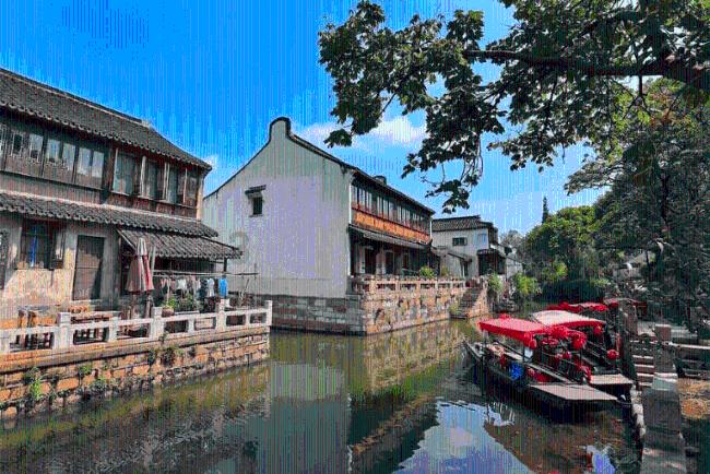 老公是警察他说我不理解他怎么办？游戏画面